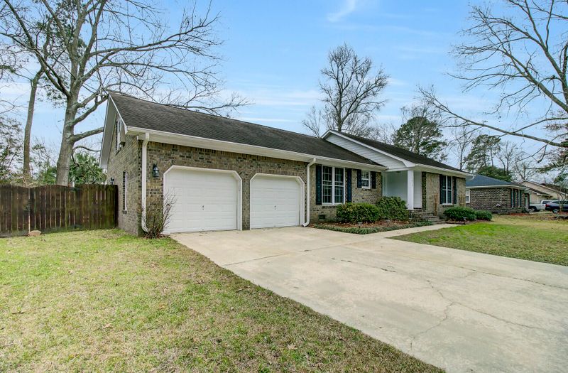2117 Saint Peters Ln, Charleston, SC 29414