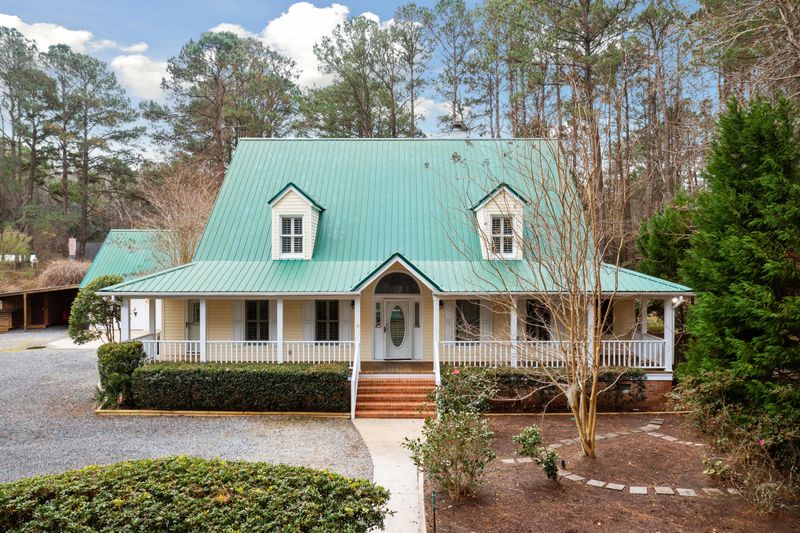 2739 Coquina Dr, Johns Island, SC 29455