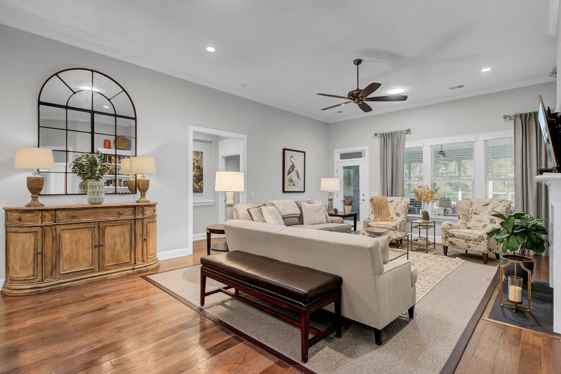 1100 Old Field Dr, Summerville, SC 29483