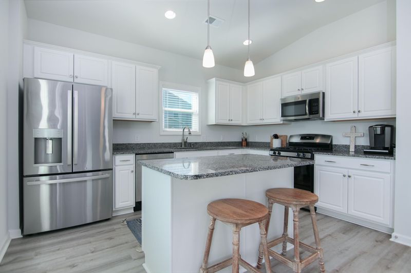 103 Lilly Grace Ln, Goose Creek, SC 29445