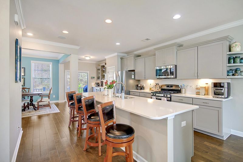 1567 Moss Spring Rd, Mount Pleasant, SC 29466