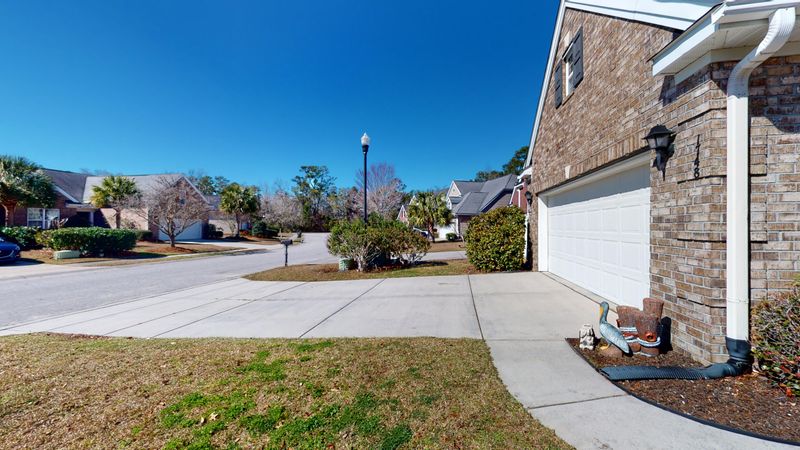 1748 Waterbrook Dr, Charleston, SC 29414