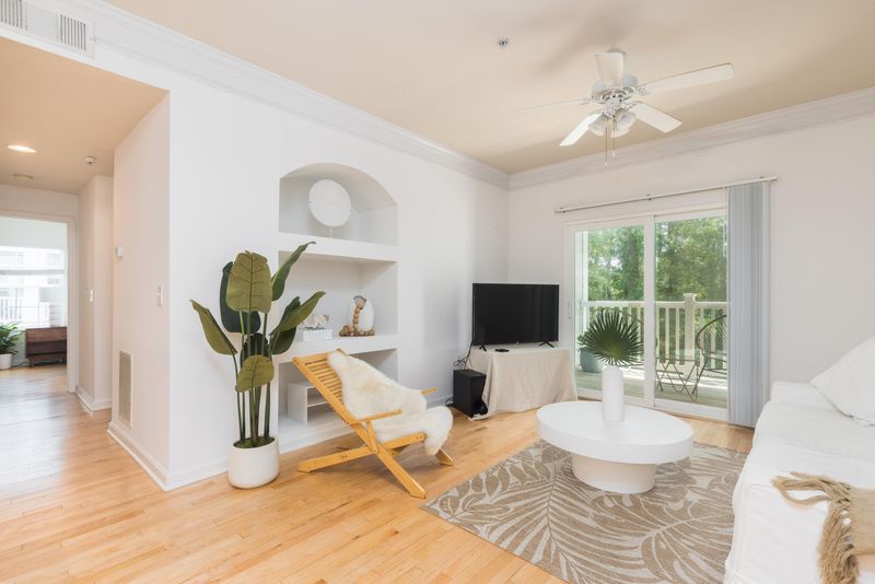 1300 Park West Blvd #407, Mount Pleasant, SC 29466