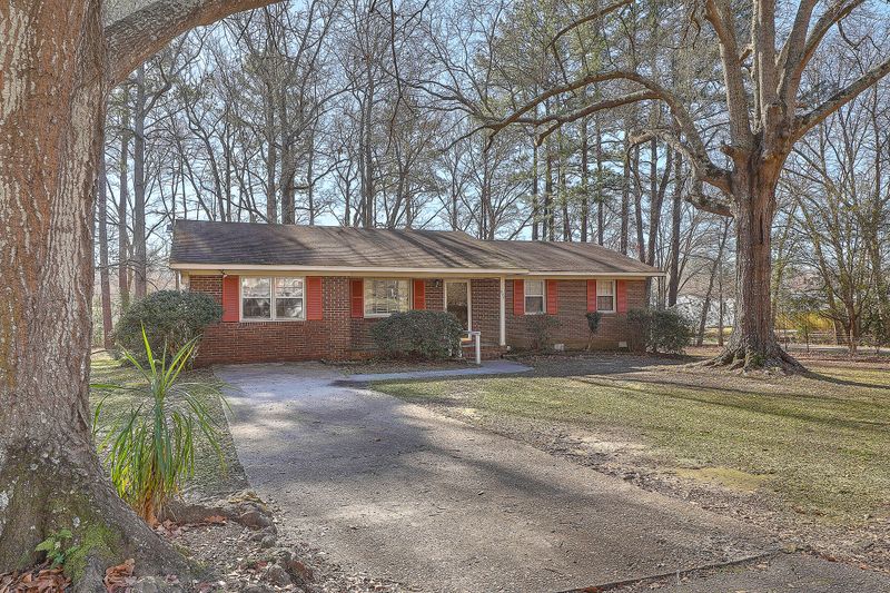 227 Forest Cir, Summerville, SC 29483