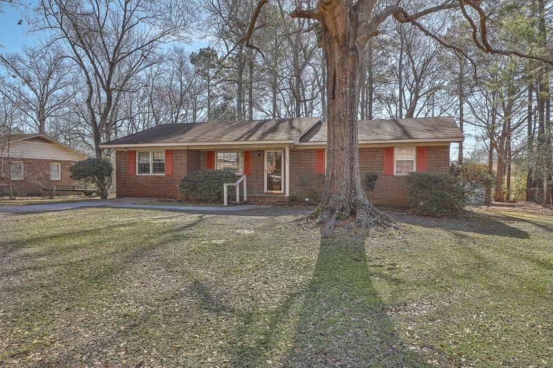 227 Forest Cir, Summerville, SC 29483