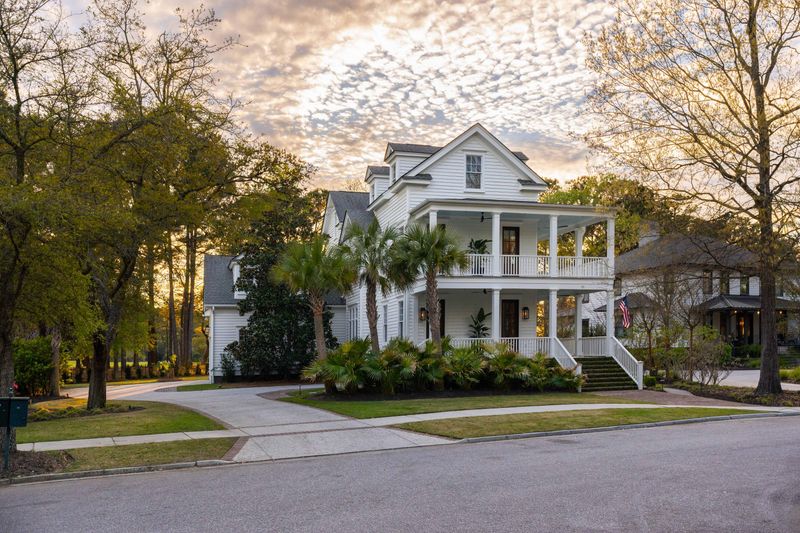 11 Dalton St, Charleston, SC 29492