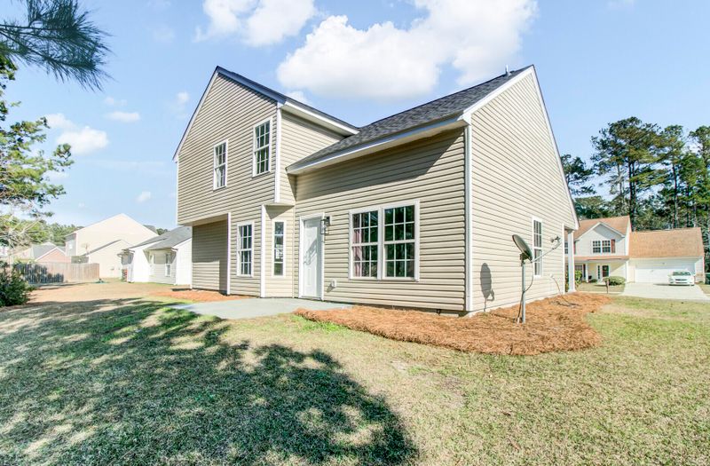 411 Eagleston Dr, Moncks Corner, SC 29461