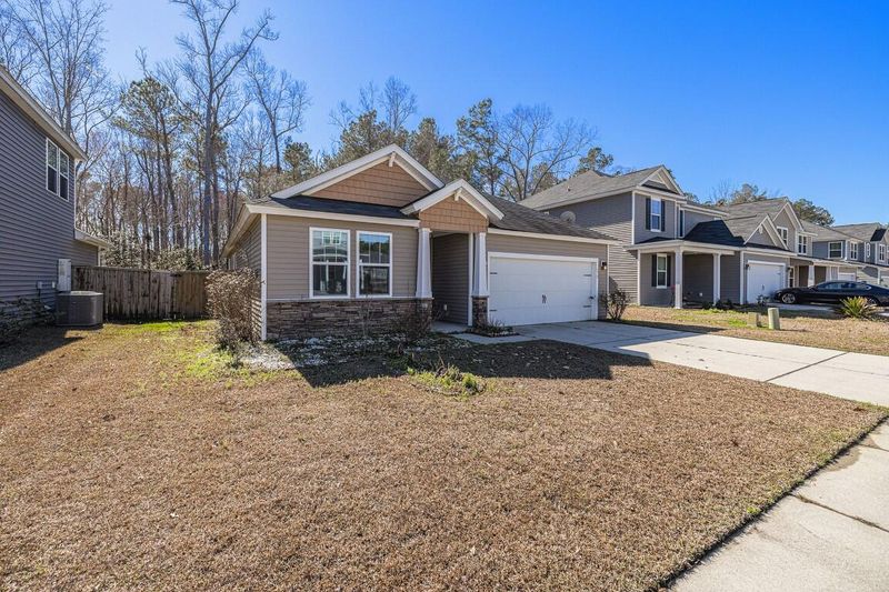 219 Secretariat Dr, Moncks Corner, SC 29461