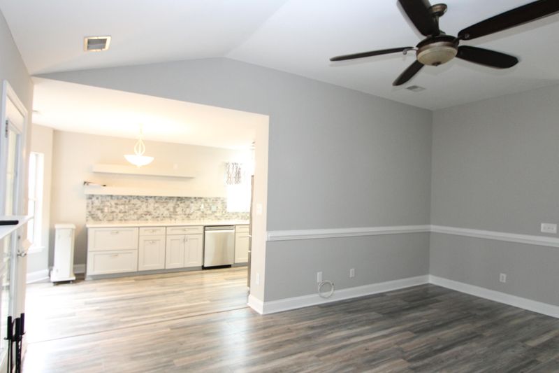 161 Hearthstone Cir, Goose Creek, SC 29445