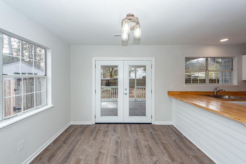 106 Saint Awdry St, Summerville, SC 29485