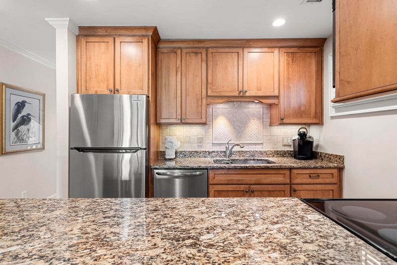 1380 Dunlin Ct, Kiawah Island, SC 29455