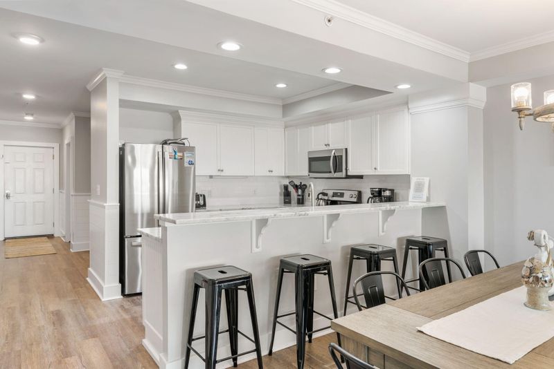1006 Ocean Blvd #201, Isle Of Palms, SC 29451