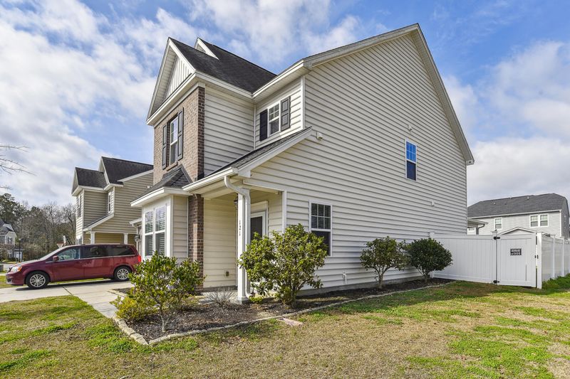 121 Blackwater Way, Moncks Corner, SC 29461