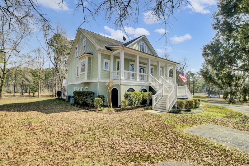 1428 Pinopolis Rd, Moncks Corner, SC 29461