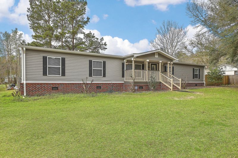 285 Orangeburg Rd, Summerville, SC 29483