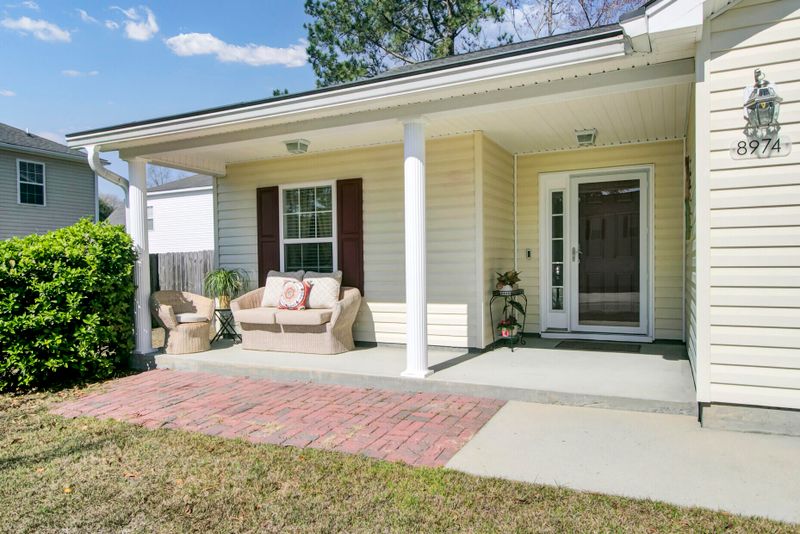 8974 Buck Run Ct, North Charleston, SC 29406
