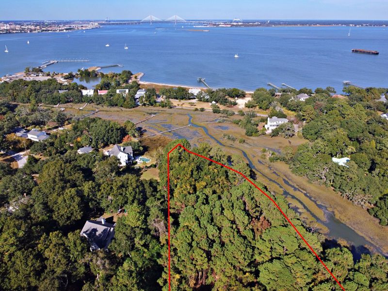 653 Sterling Dr, Charleston, SC 29412