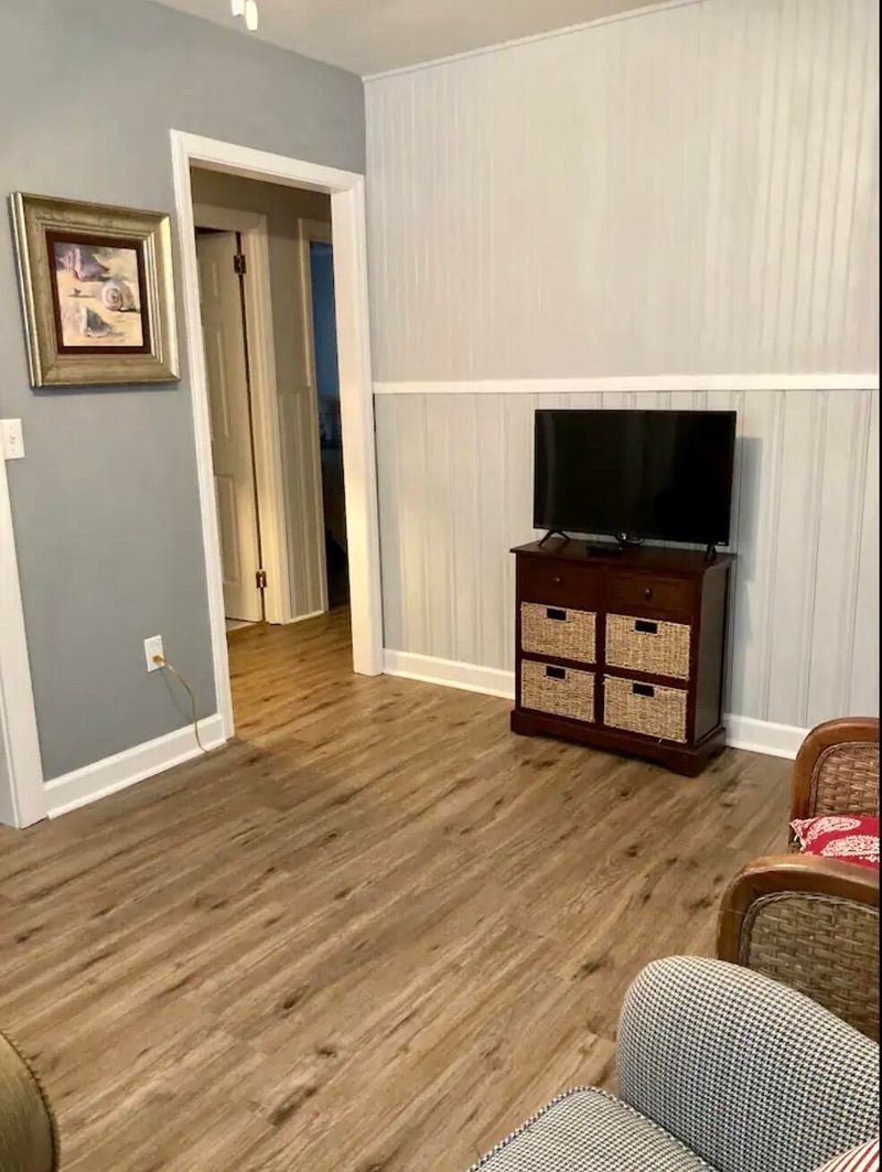 5070 Rockingham St, North Charleston, SC 29406