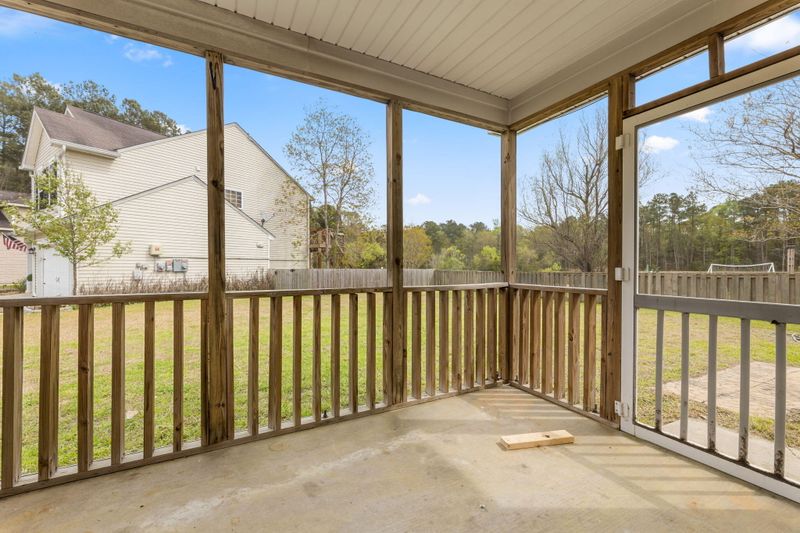 201 Sparkleberry Ln, Ladson, SC 29456