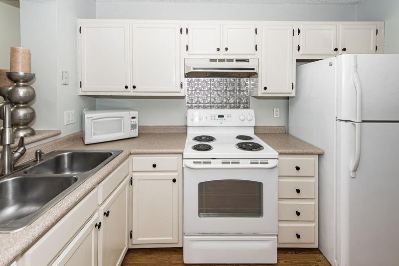 1530 Fort Johnson Rd #2h, Charleston, SC 29412