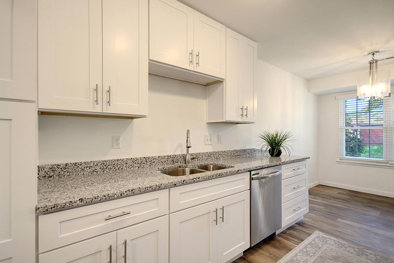 1127 Kentwood Cir, Charleston, SC 29412