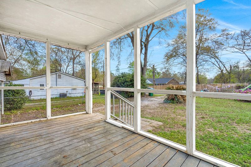 136 Fannie Dr, Summerville, SC 29485