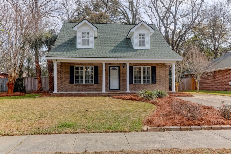 998 Stono River Dr, Charleston, SC 29412