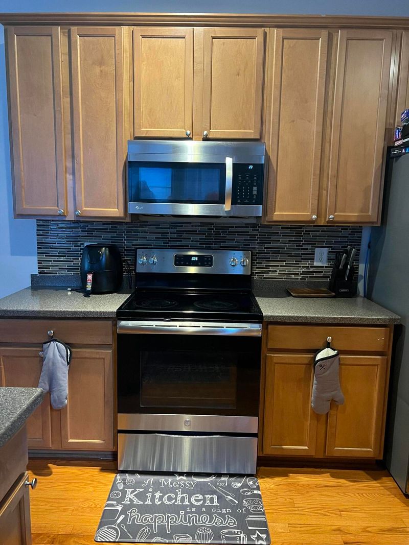 9050 Parlor Dr, Ladson, SC 29456