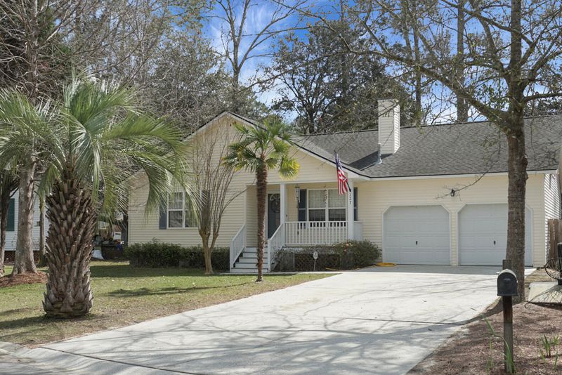 127 Lipman St, Summerville, SC 29483