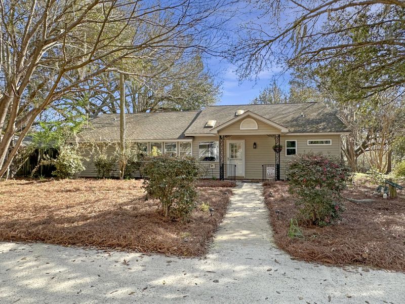 956 Cedar Grv, Cross, SC 29436