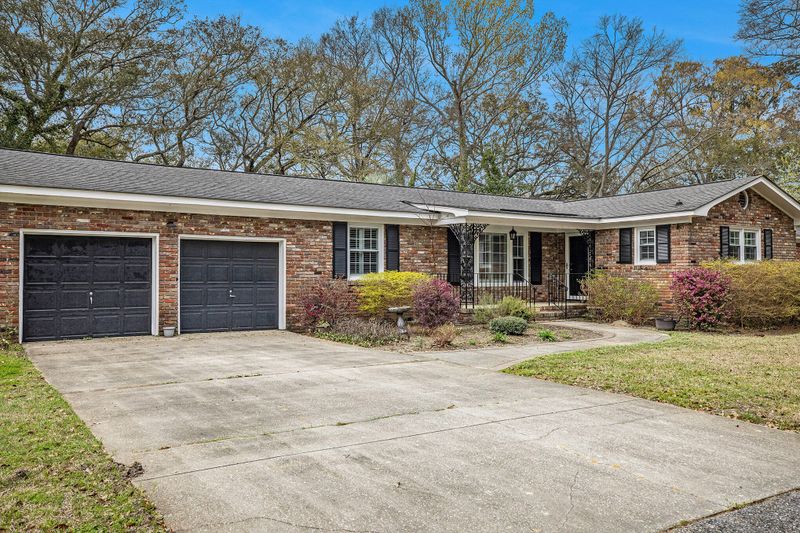 1917 Campion Hall Rd, Charleston, SC 29407