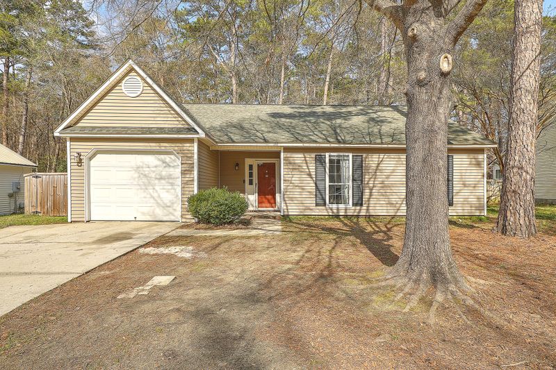 145 Chandler Dr, Ladson, SC 29456