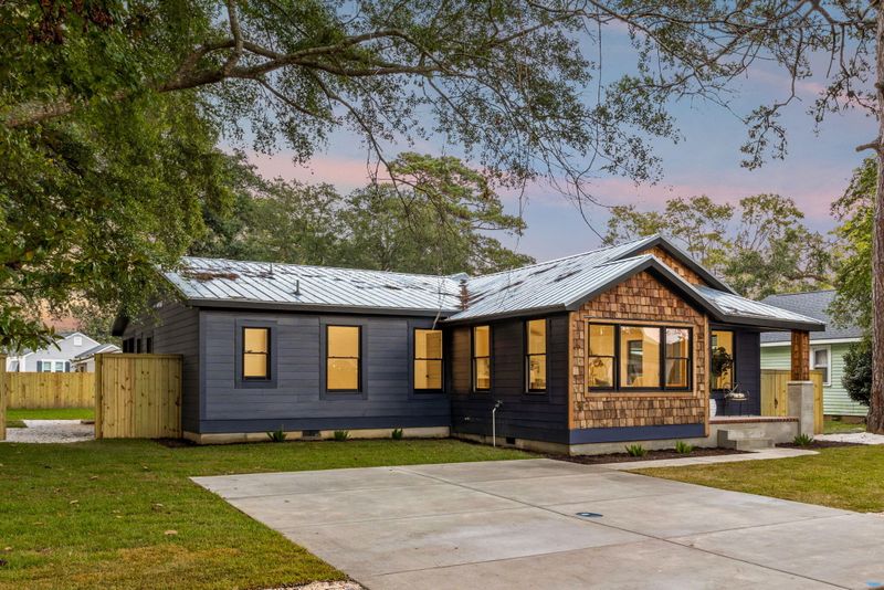 49 Lolandra Ave, Charleston, SC 29407