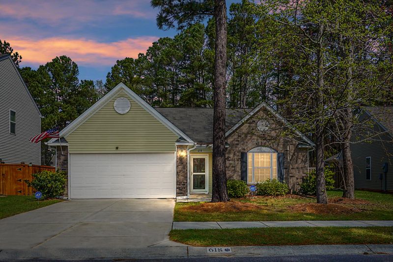 618 Wynfield Forest Dr, Summerville, SC 29485
