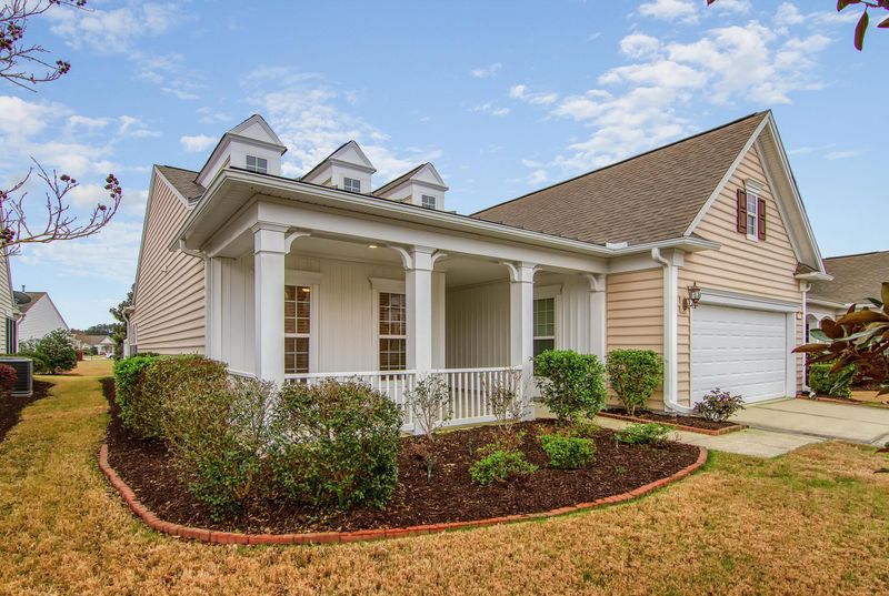 569 Tranquil Waters Way, Summerville, SC 29486