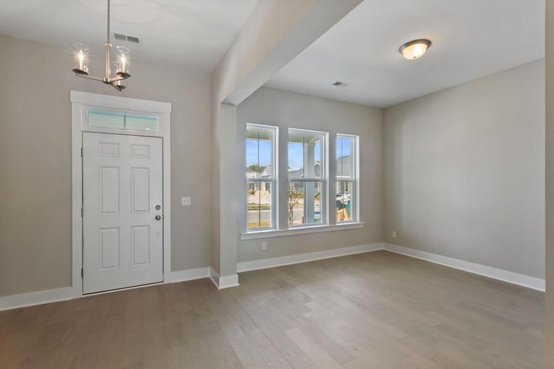 530 Sound Dr, Summerville, SC 29486
