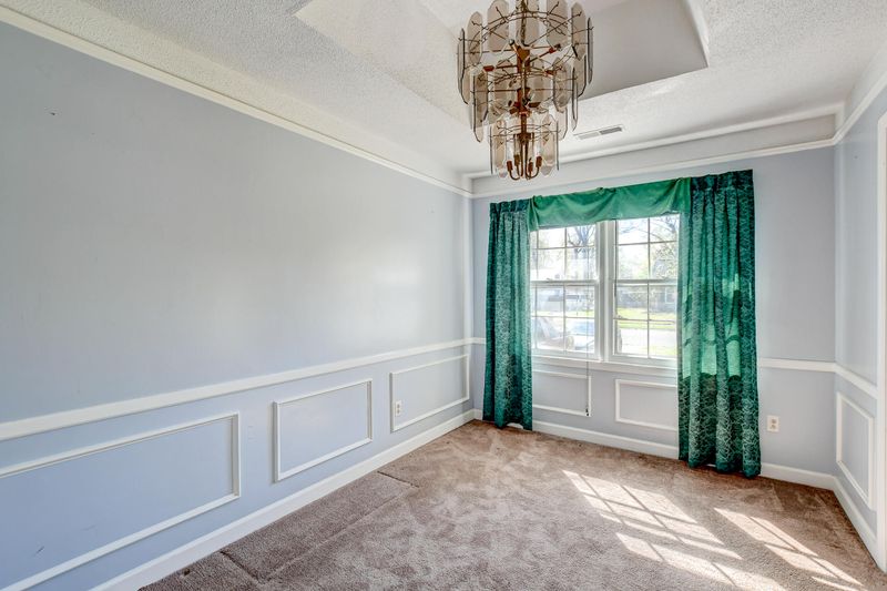 2840 Glouster St, North Charleston, SC 29420