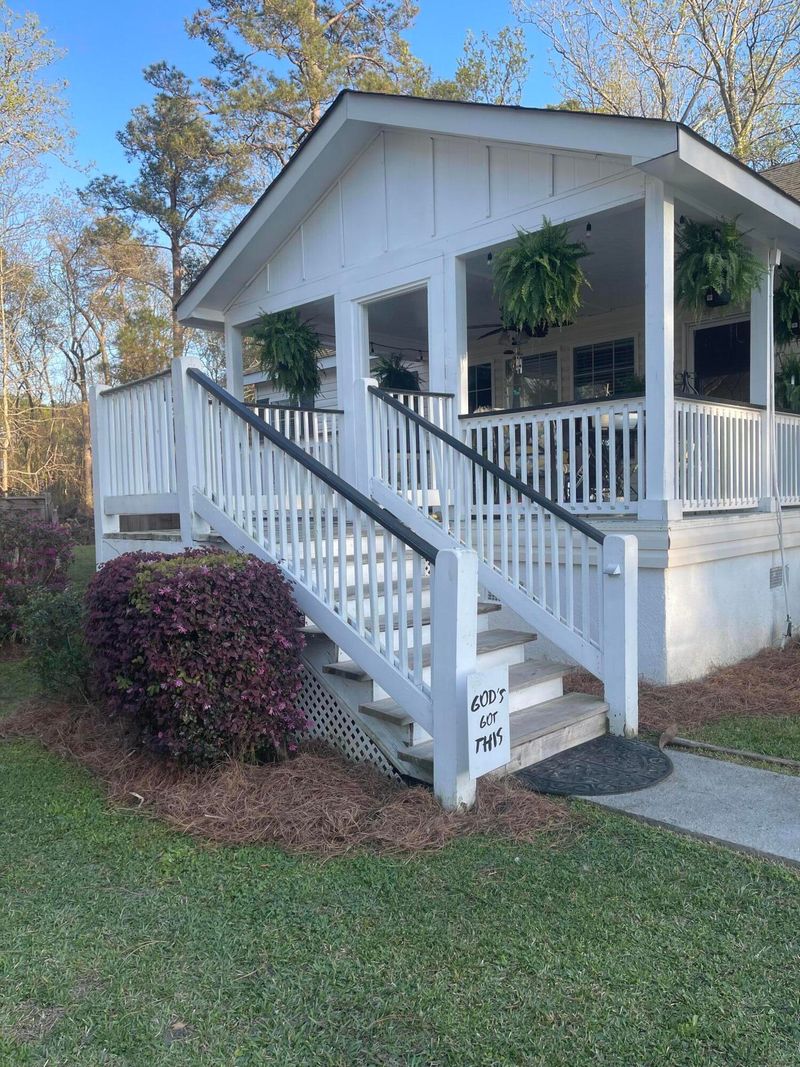 129 Giles Dr, Goose Creek, SC 29445