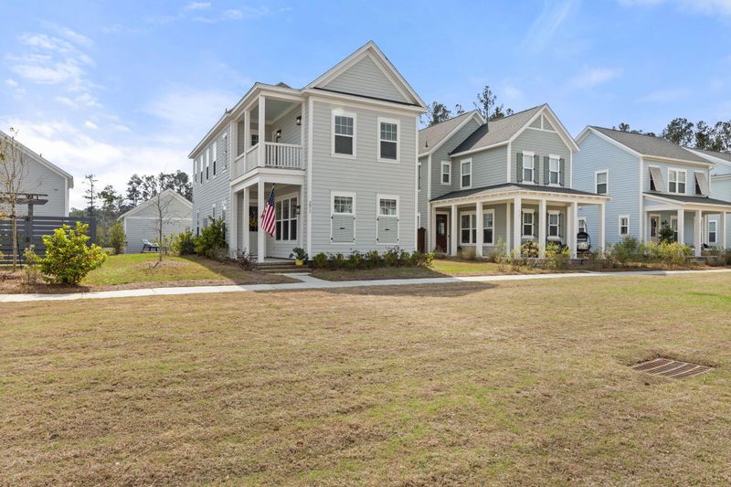 271 Great Lawn Dr, Summerville, SC 29486