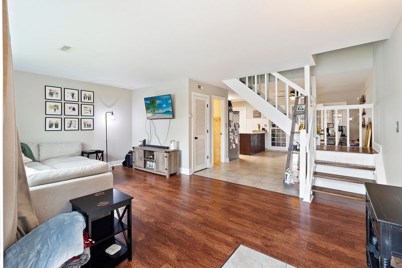 5565 E Shirley Dr, North Charleston, SC 29418
