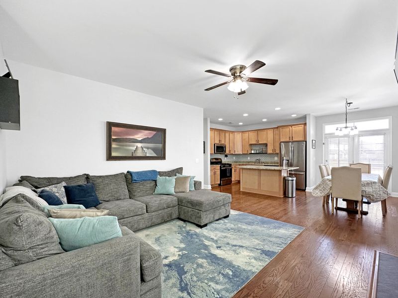 412 Freeland Way, Moncks Corner, SC 29461