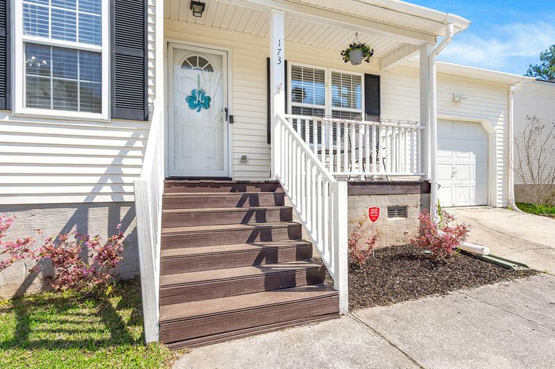 173 Two Hitch Rd, Goose Creek, SC 29445
