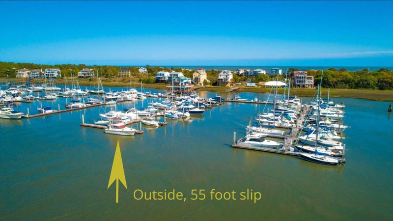 67 W We 10th St #B-1, Folly Beach, SC 29439