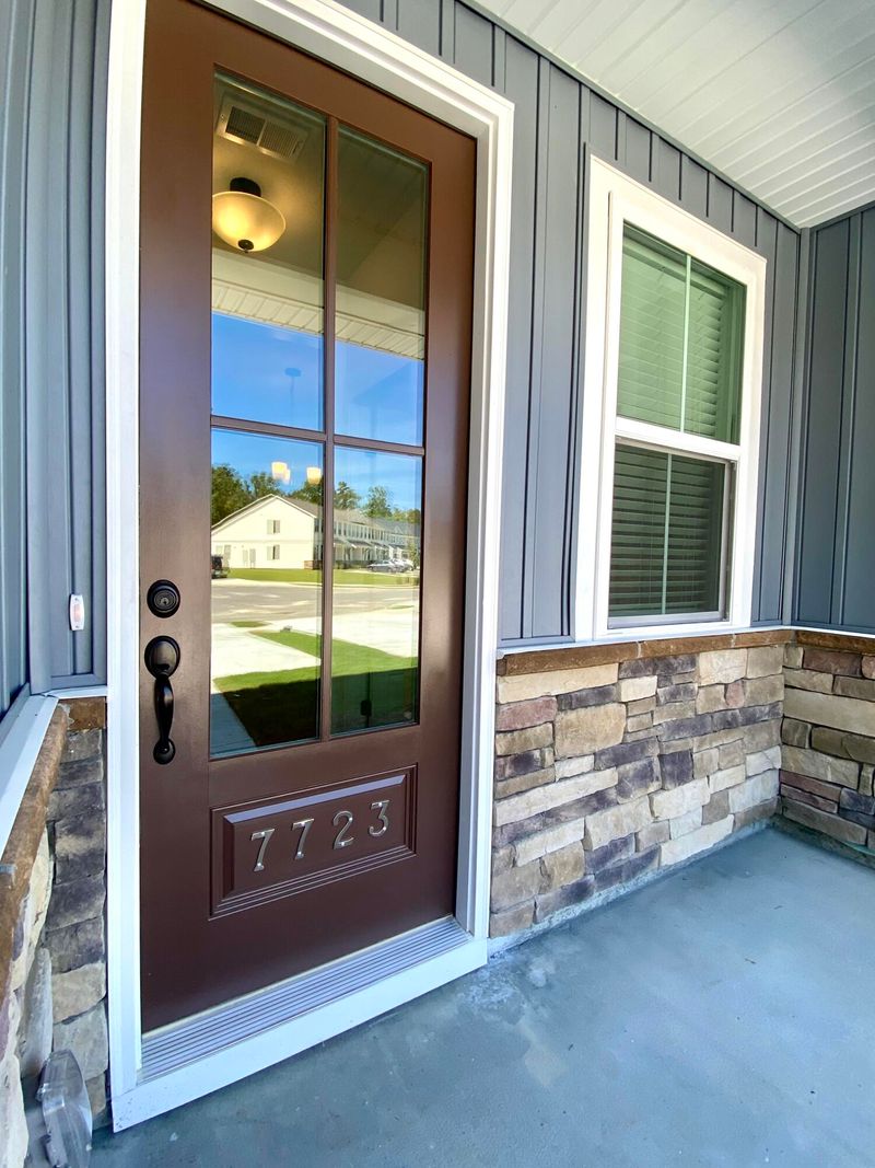 7723 Park Gate Dr, North Charleston, SC 29418