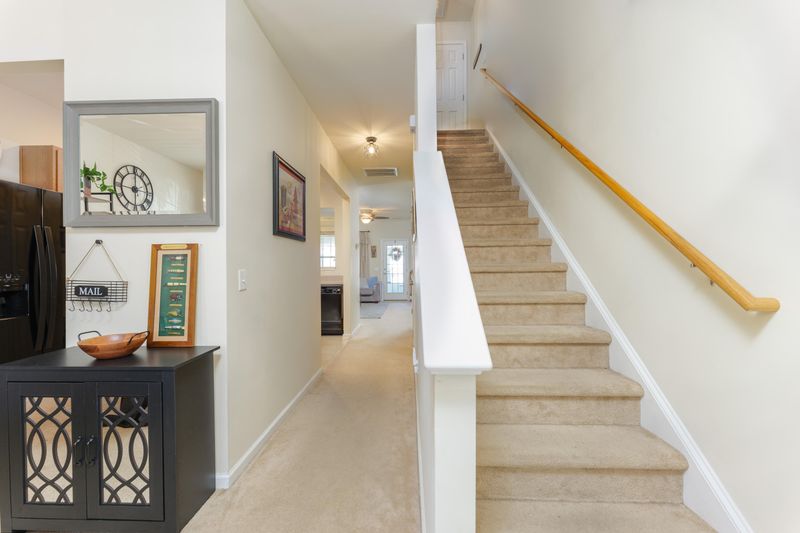 136 Woodward Rd, Goose Creek, SC 29445