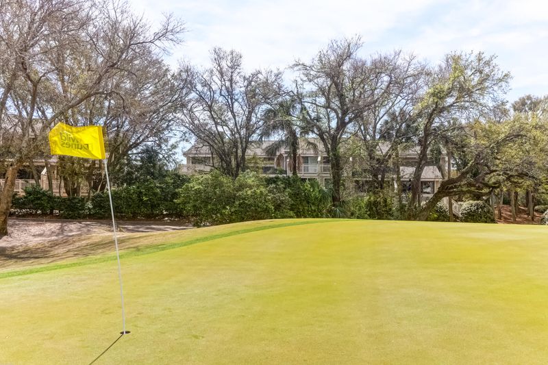 11 Fairway Dunes Ln, Isle Of Palms, SC 29451