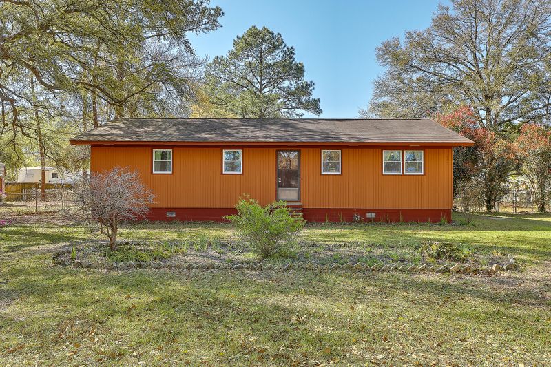 175 Fannie Dr, Summerville, SC 29485