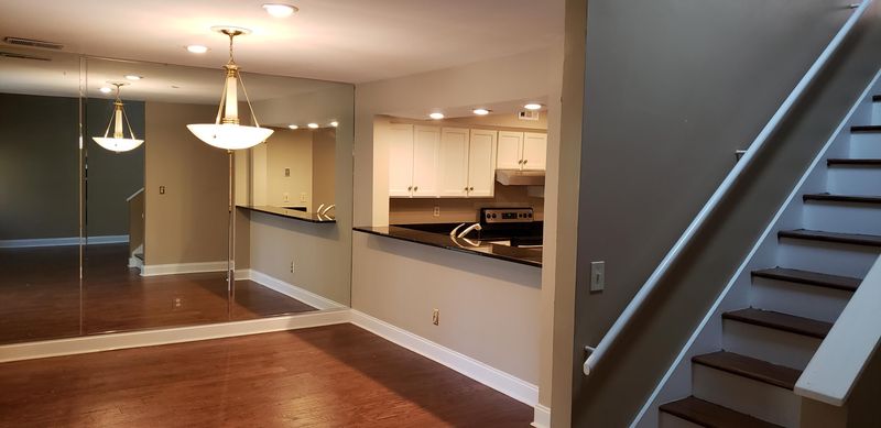 8 Palomino Ct, Charleston, SC 29407
