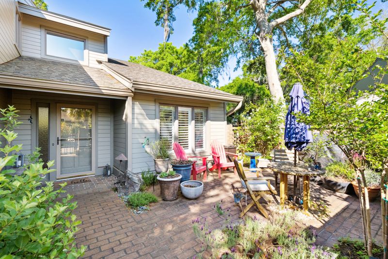 23 Wappoo Creek Pl, Charleston, SC 29412