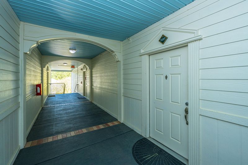 1117 Basildon Rd, Mount Pleasant, SC 29466
